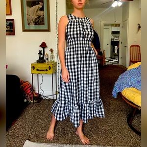 Black & White Checkered Midi/Maxi dress with ruffle bottom #pockets